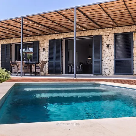 Querida Villa